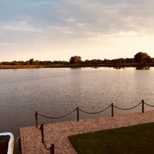 Meet your Posher, Leora